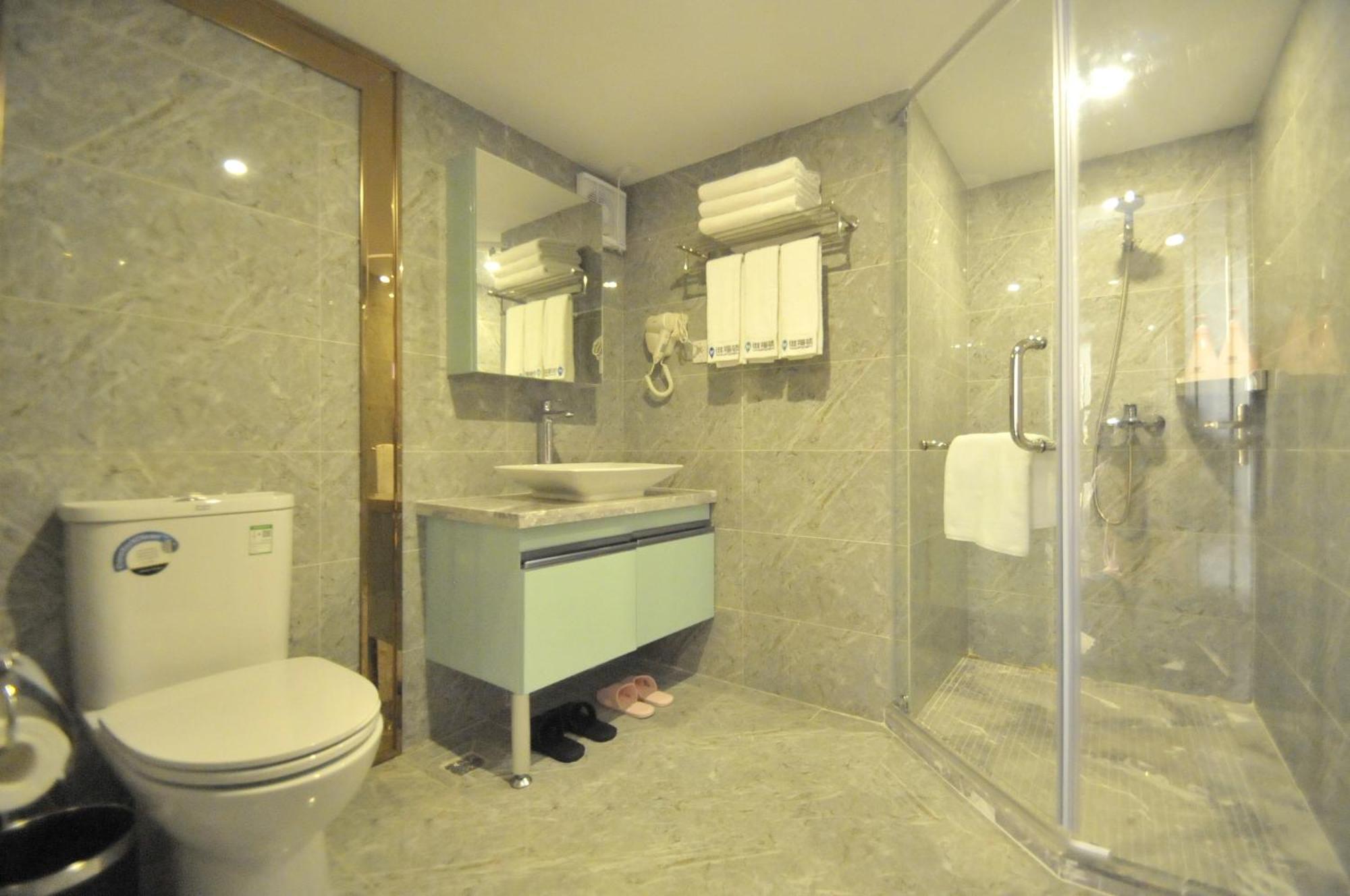Waifiden Duplex Hotel Apartment Zhongyong Jinyu Branch-Free Shuttle Bus During The Canton Fair 외부 사진